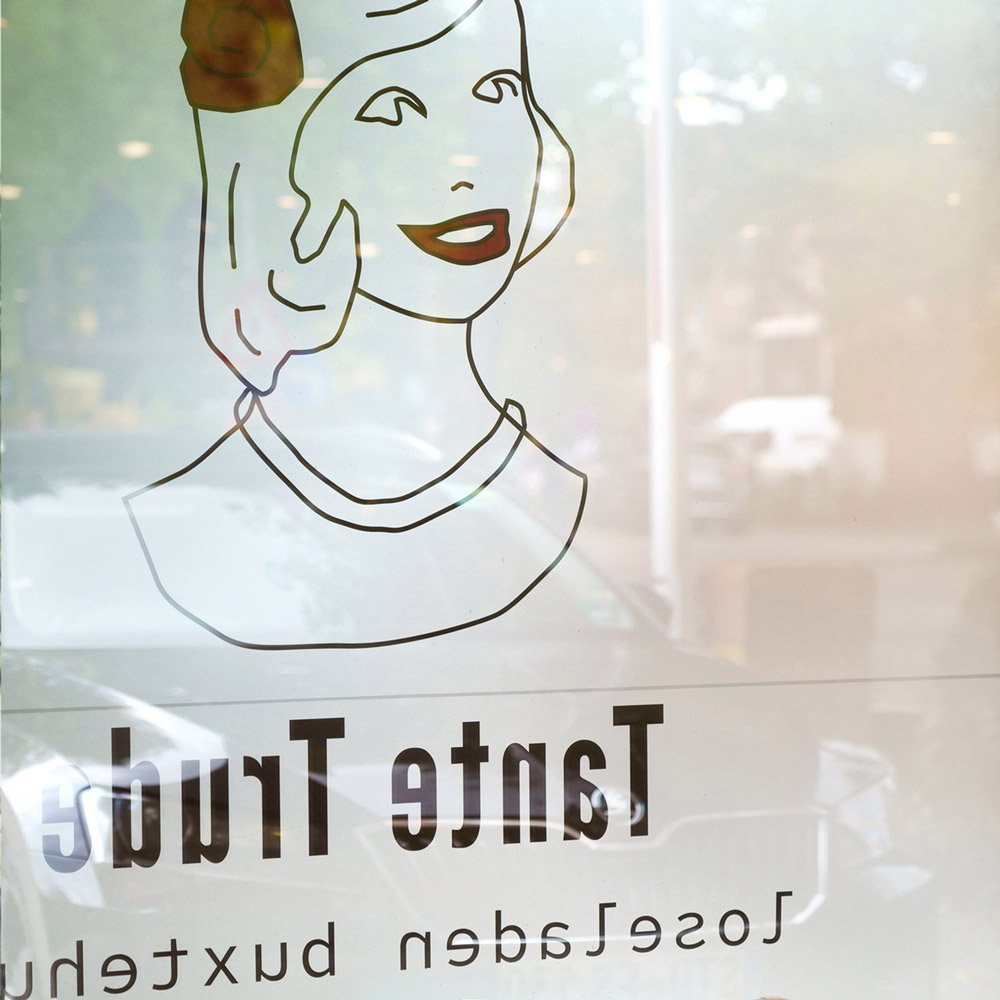 Kay Eickhoff | Tante Trude loseladen buxtehude: Corporate Design, Logo, Werbung.